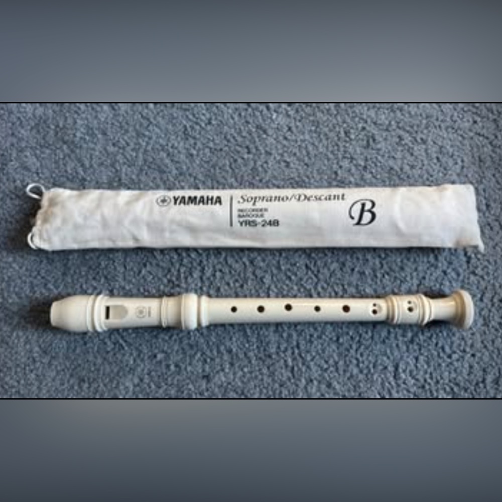 Yamaha Soprano Recorder YRS-24B Ivory Plastic - Baroque Fingering for Beginners